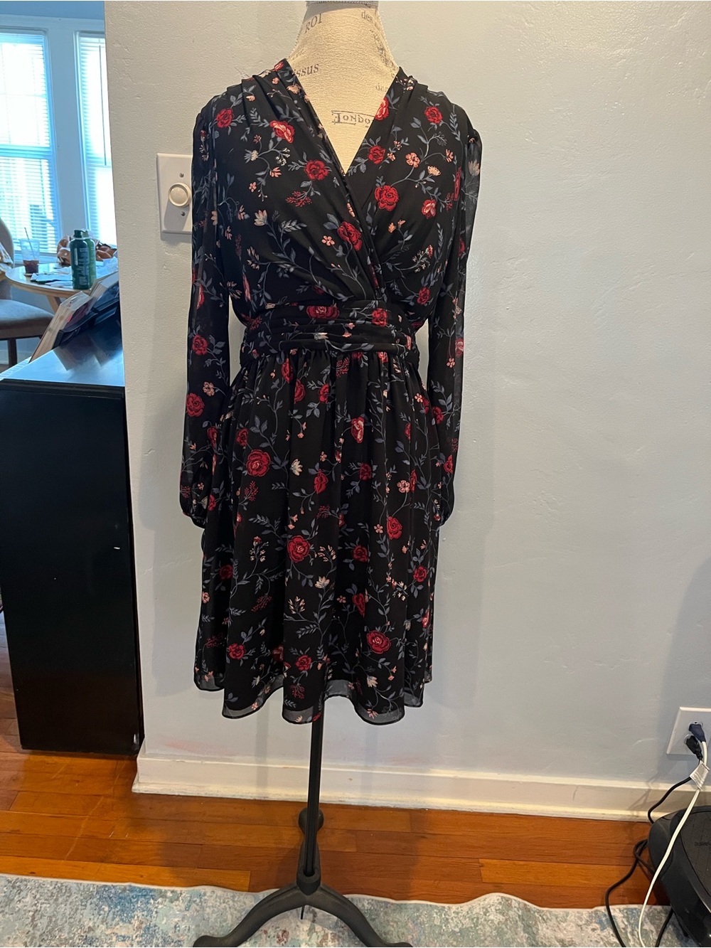 Gal Meets Glam Collection Dress Size 10